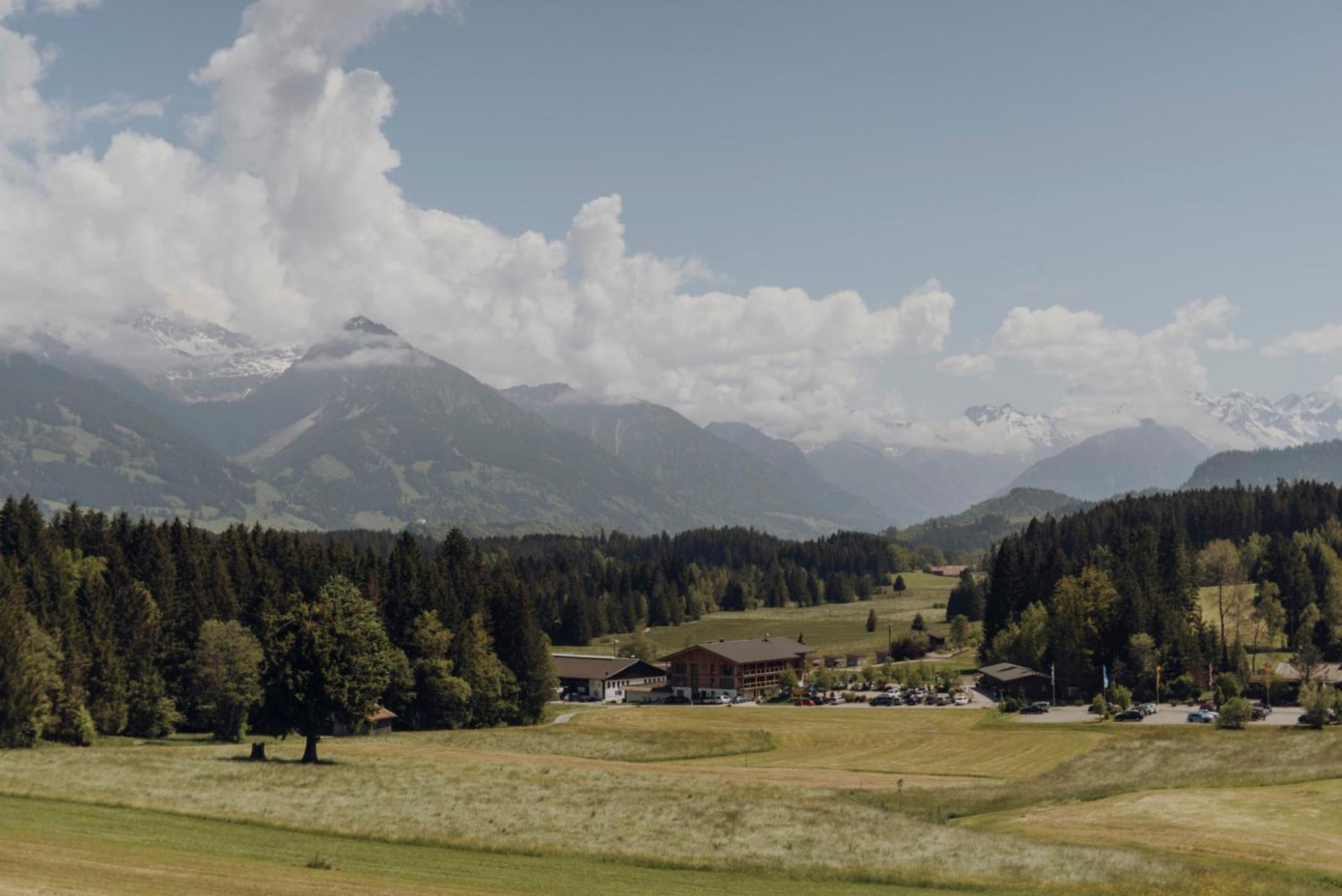 Platzhirsch Ofterschwang Hotel Exterior photo