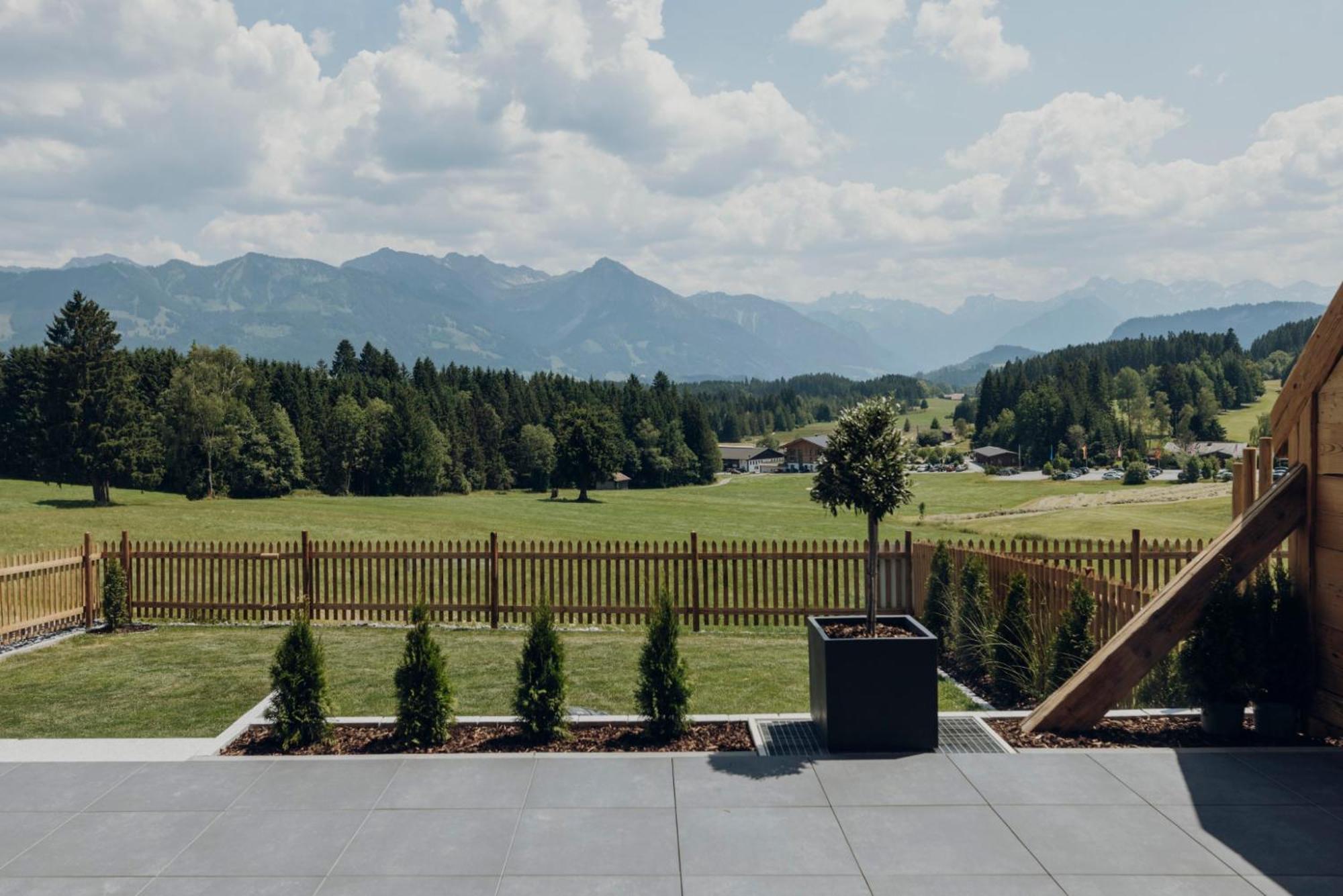 Platzhirsch Ofterschwang Hotel Exterior photo